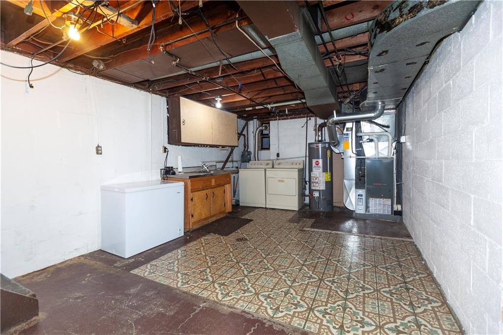 1867 Warriors Road Pittsburgh, PA 15205 - Photo 19 of 24 Gallery Image 19