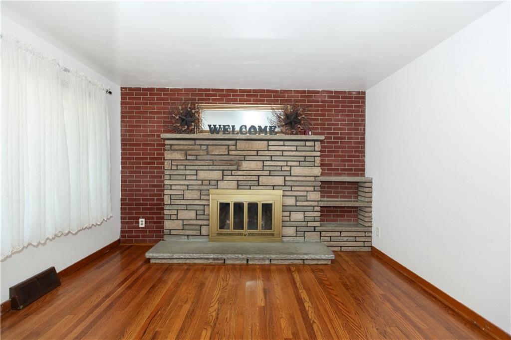 1867 Warriors Road Pittsburgh, PA 15205 - Photo 3 of 24 Gallery Image 3