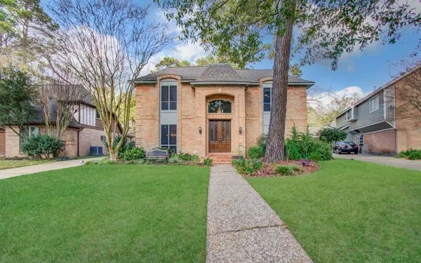 front view of house with a yard