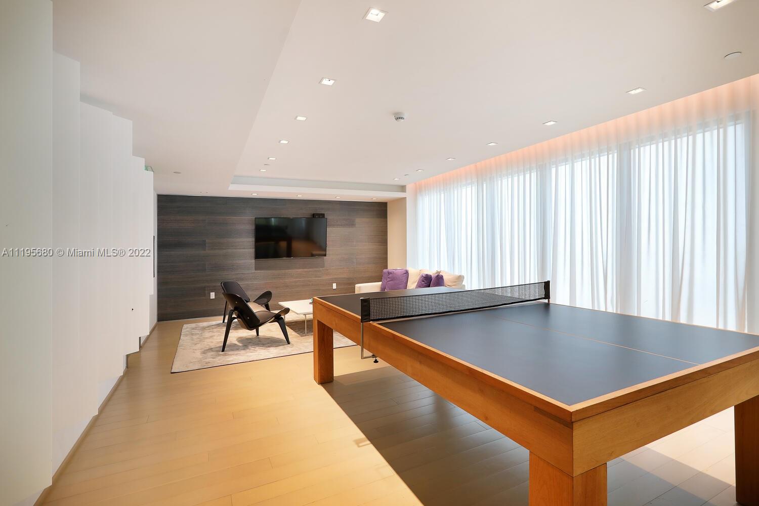 Miami Beach Miami Beach, FL 33139 - Photo 24 of 27 a view of a living room and dining room