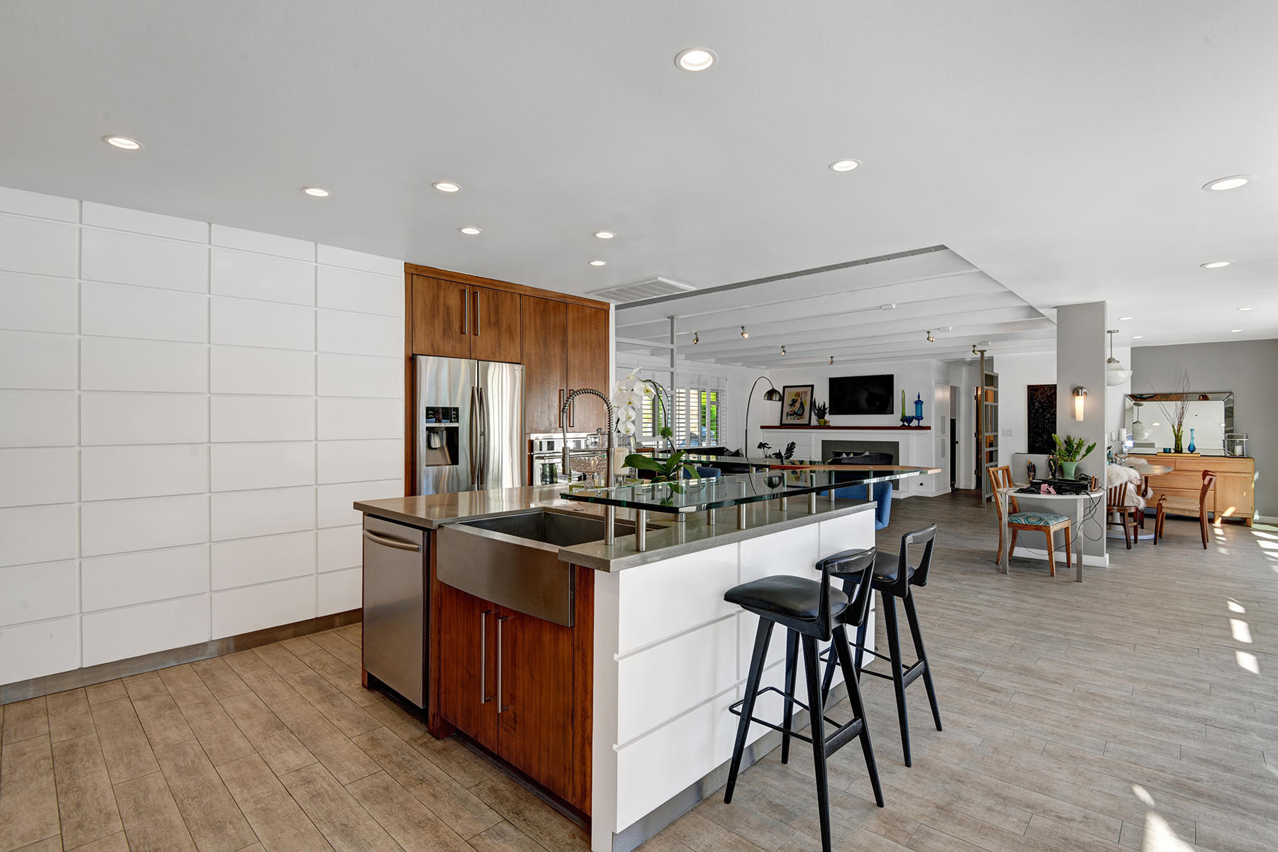 4 Palomino Road Palm Springs, CA 92264 - Photo 14 of 34 KITCHEN TO LIVING ROOM AND GAME TABLE ML