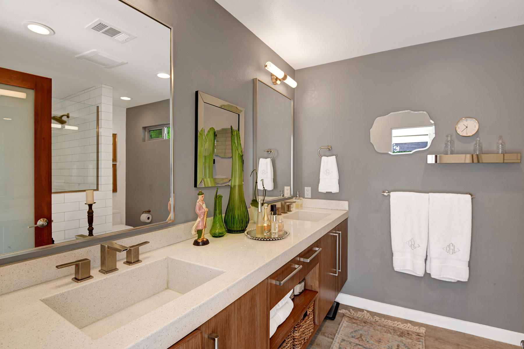 4 Palomino Road Palm Springs, CA 92264 - Photo 21 of 34 PRIMARY BATHROOM VANITY MLS