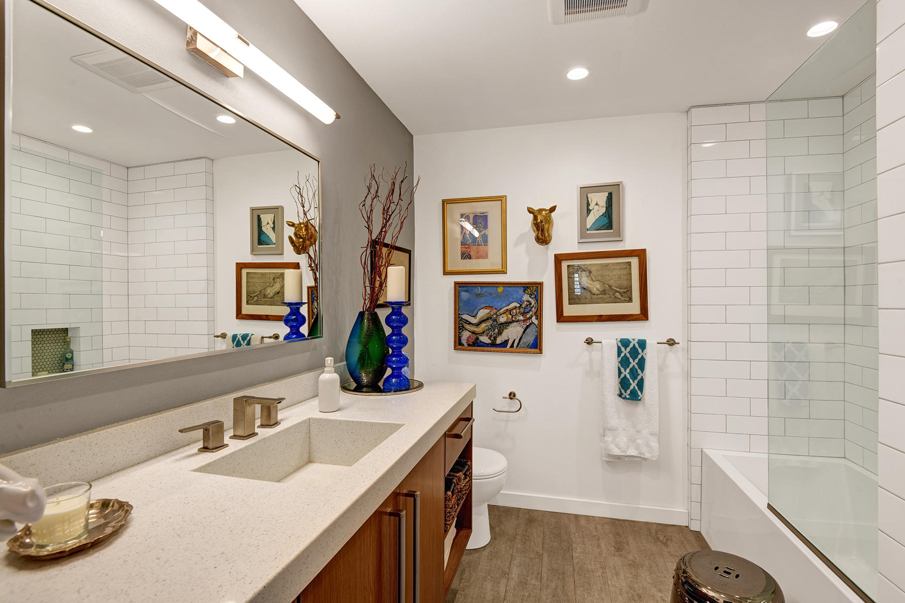 4 Palomino Road Palm Springs, CA 92264 - Photo 30 of 34 POWDER ROOM AND GUEST BEDROOM 1 BATHROOM