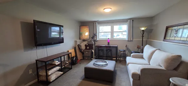 $405,000 | 1367 Dixon Parkway, Chesterton, IN 46304