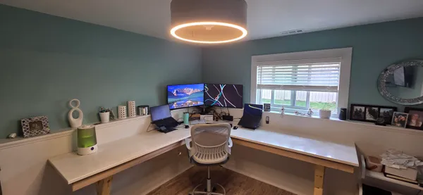 $405,000 | 1367 Dixon Parkway, Chesterton, IN 46304