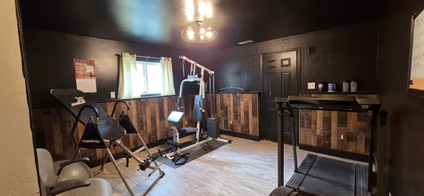 $405,000 | 1367 Dixon Parkway, Chesterton, IN 46304