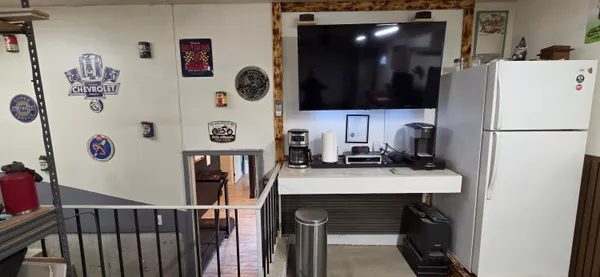 $405,000 | 1367 Dixon Parkway, Chesterton, IN 46304