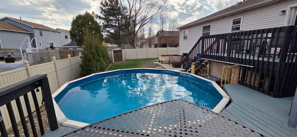 $405,000 | 1367 Dixon Parkway, Chesterton, IN 46304