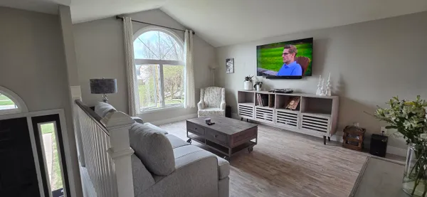 $405,000 | 1367 Dixon Parkway, Chesterton, IN 46304