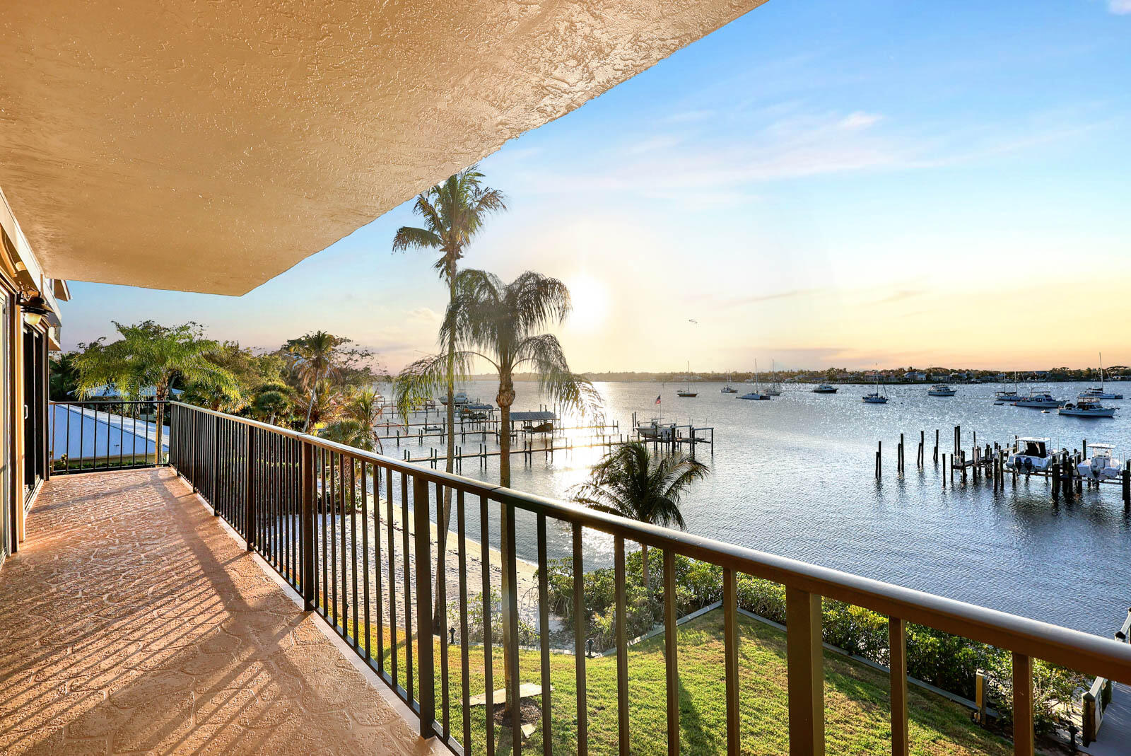 624 Southwest St Lucie Crescent, Unit 306 Stuart, FL 34994 - Photo 35 of 49 306_Edgewater-36