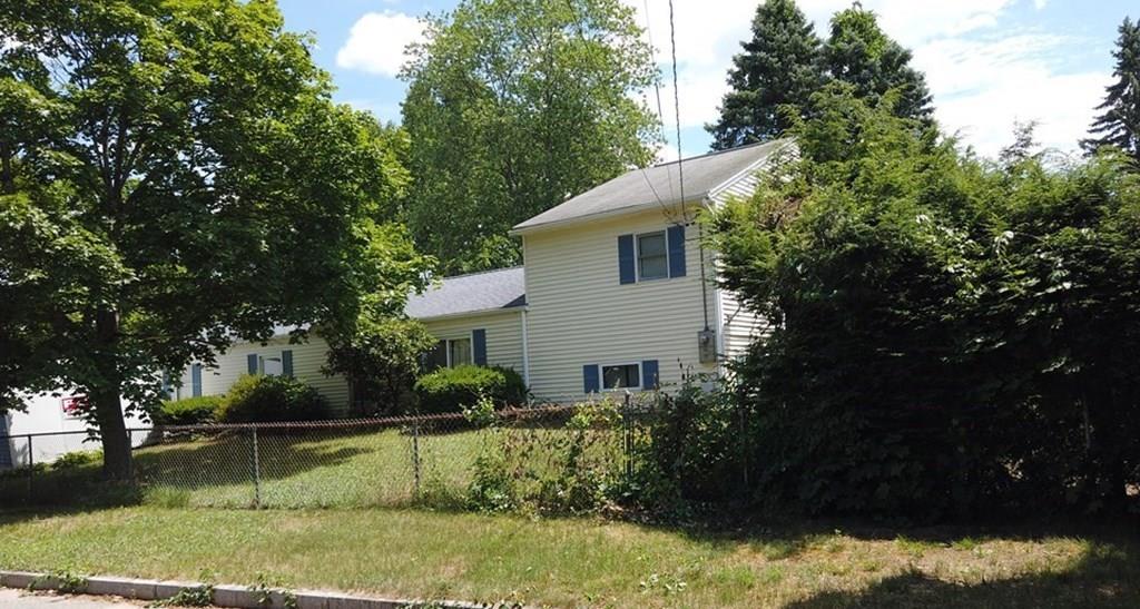 55 Fredette Street Springfield, MA 01109 - Photo 2 of 20 Gallery Image 2
