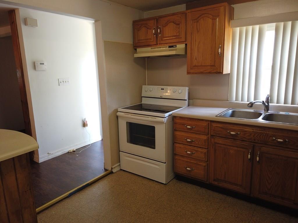 55 Fredette Street Springfield, MA 01109 - Photo 6 of 20 Gallery Image 6