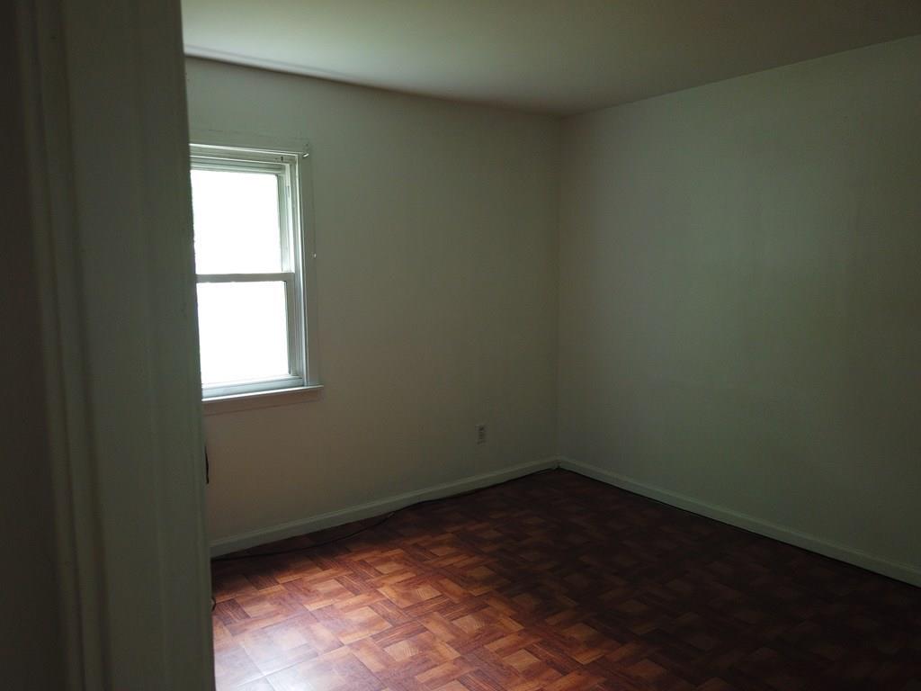 55 Fredette Street Springfield, MA 01109 - Photo 8 of 20 Gallery Image 8