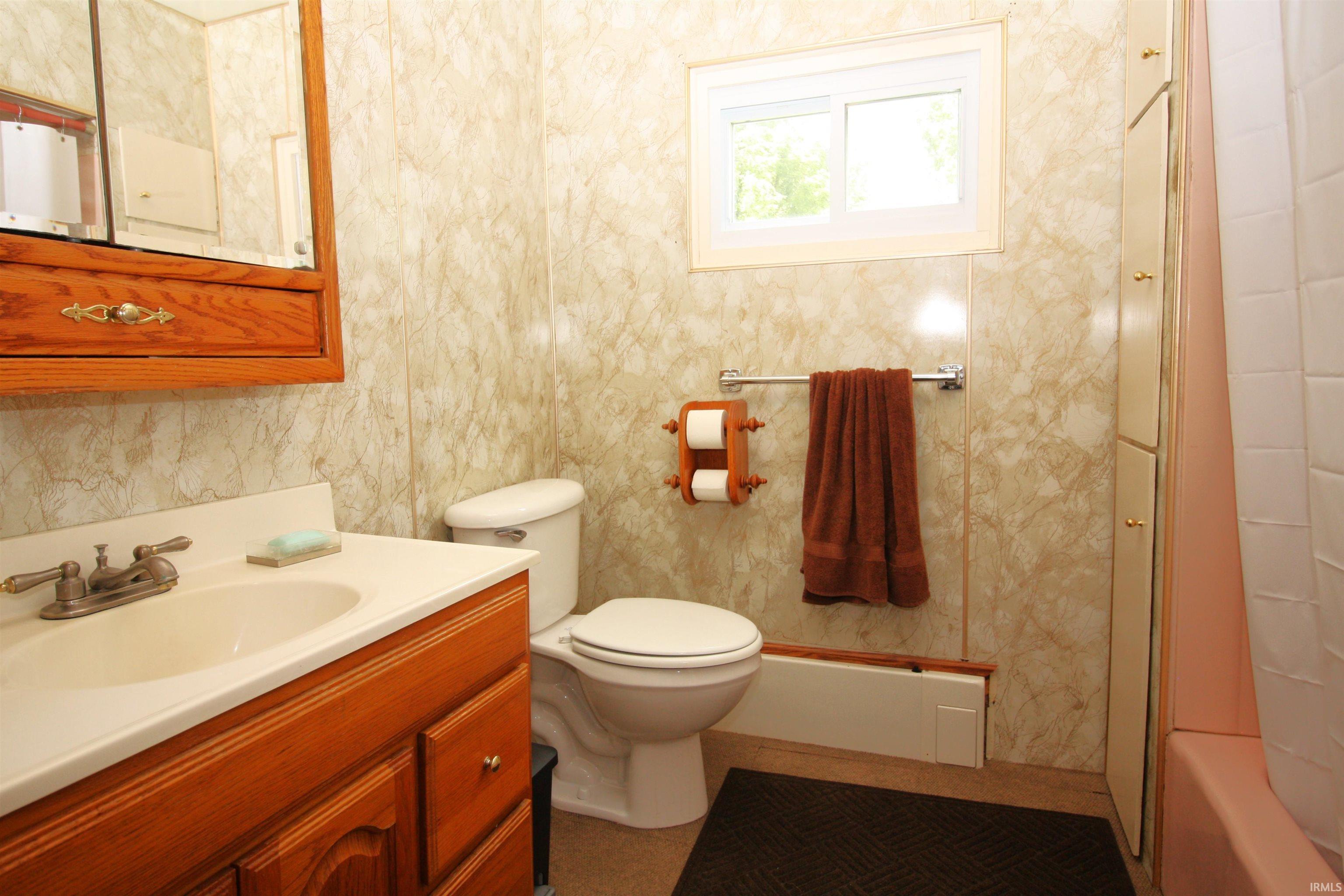 6911 Maplecrest Road Fort Wayne, IN 46835 - Photo 12 of 22 Gallery Image 12