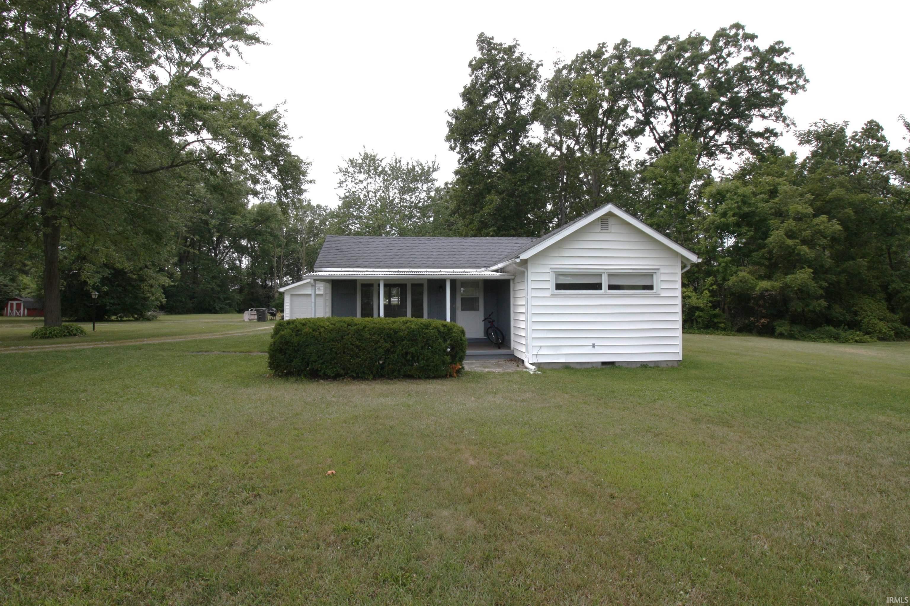 6911 Maplecrest Road Fort Wayne, IN 46835 - Photo 3 of 22 Gallery Image 3