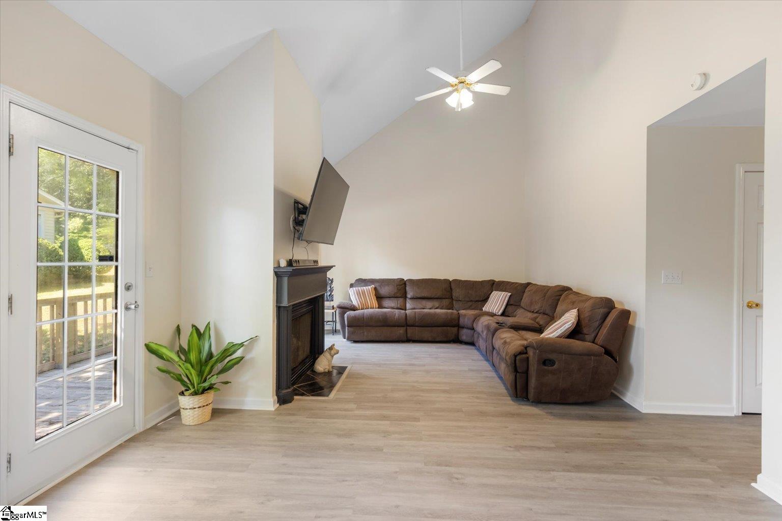 1013 Willow Run Anderson, SC 29621 - Photo 8 of 23