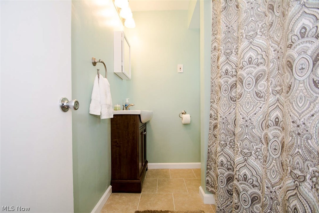 607 Garnette Road Akron, OH 44313 - Photo 19 of 35