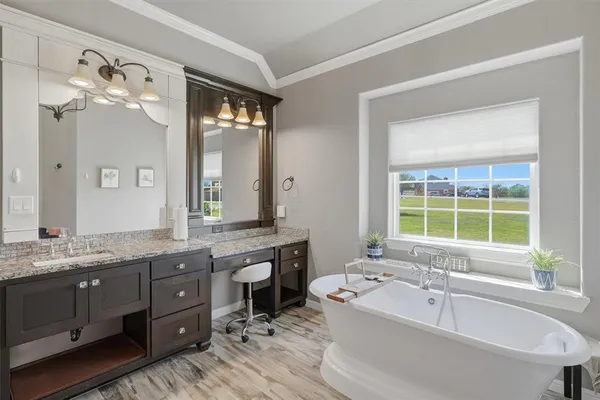 $1,225,900 | 1201 East Iberian Court, Granbury, TX 76048