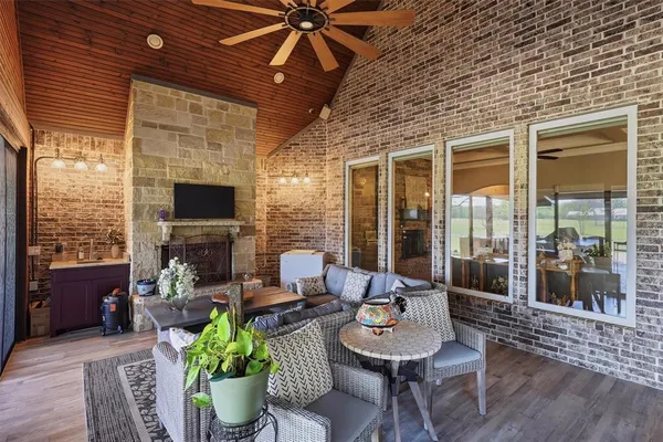 $1,225,900 | 1201 East Iberian Court, Granbury, TX 76048
