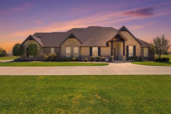 $1,225,900 | 1201 East Iberian Court, Granbury, TX 76048