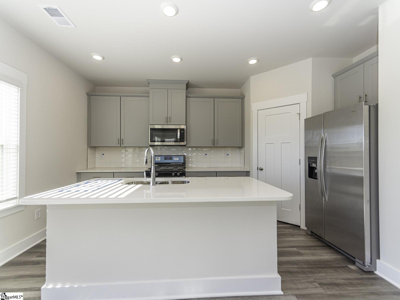 2 Shorncliffe Road Simpsonville, SC 29680 - Photo 13 of 32 Gallery Image 13