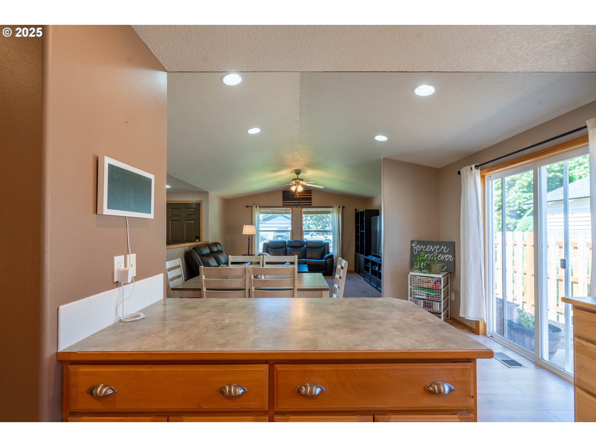 386 Center Ridge Drive Culver, OR 97734 - Photo 18 of 39 Gallery Image 18