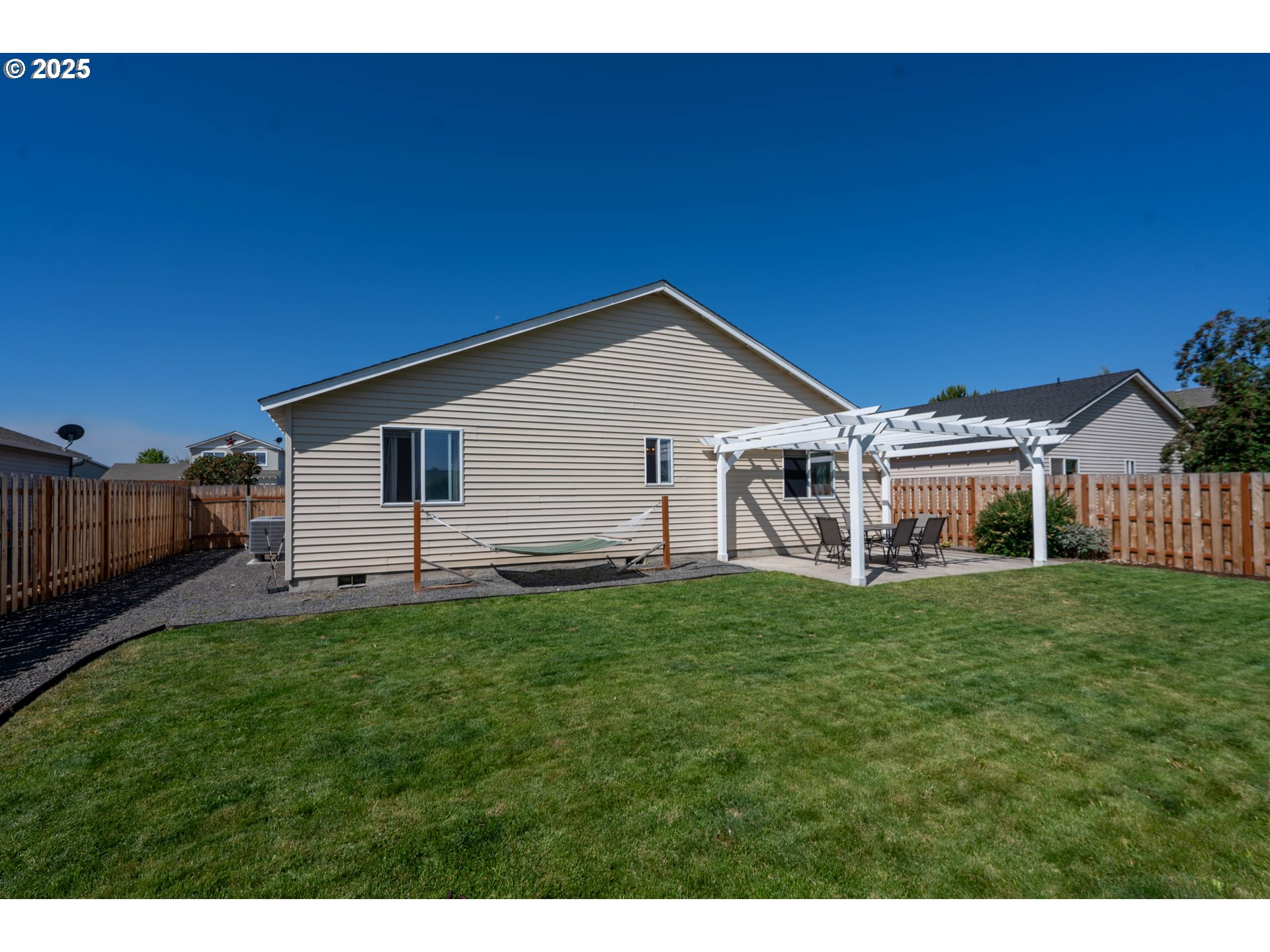 386 Center Ridge Drive Culver, OR 97734 - Photo 6 of 39 Gallery Image 6