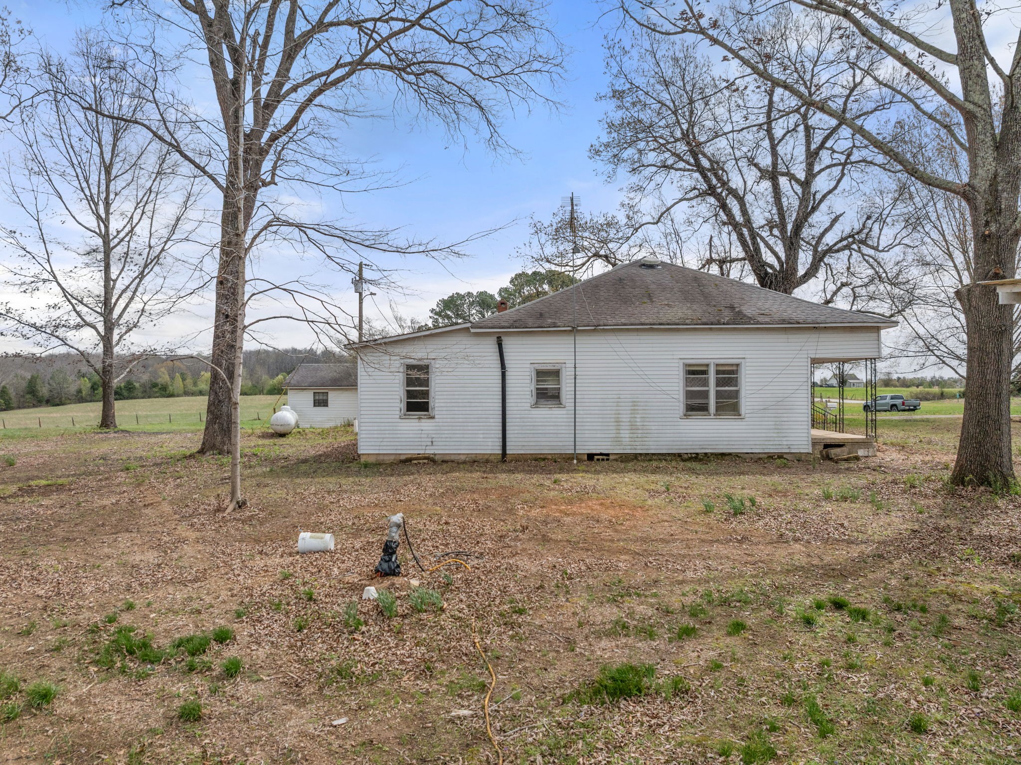 11051 Highway 64 Lexington, AL 35648 - Photo 19 of 44 a house view with a backyard space