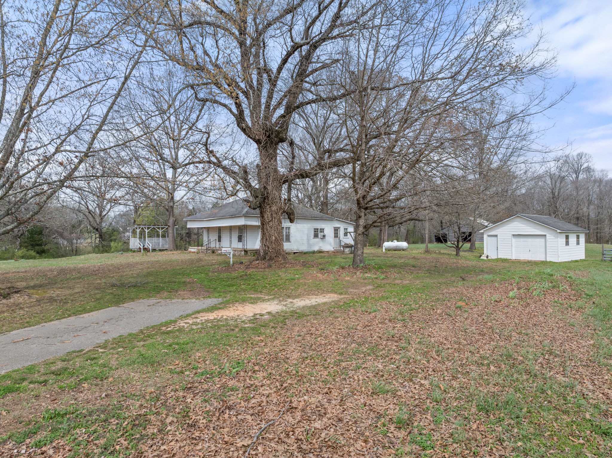 11051 Highway 64 Lexington, AL 35648 - Photo 3 of 44 a view of a house with a yard