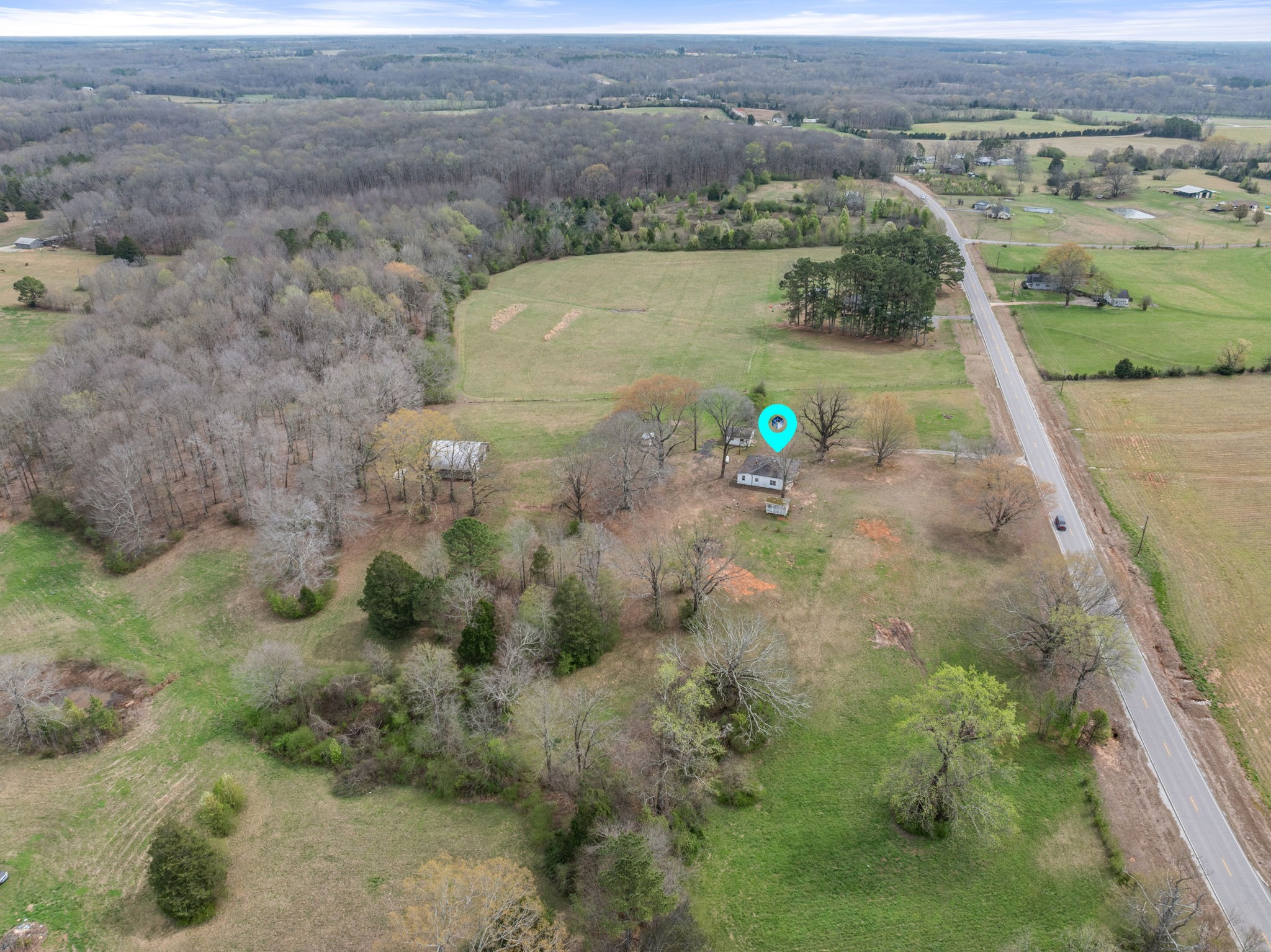 11051 Highway 64 Lexington, AL 35648 - Photo 33 of 44 a view of outdoor space and mountain view