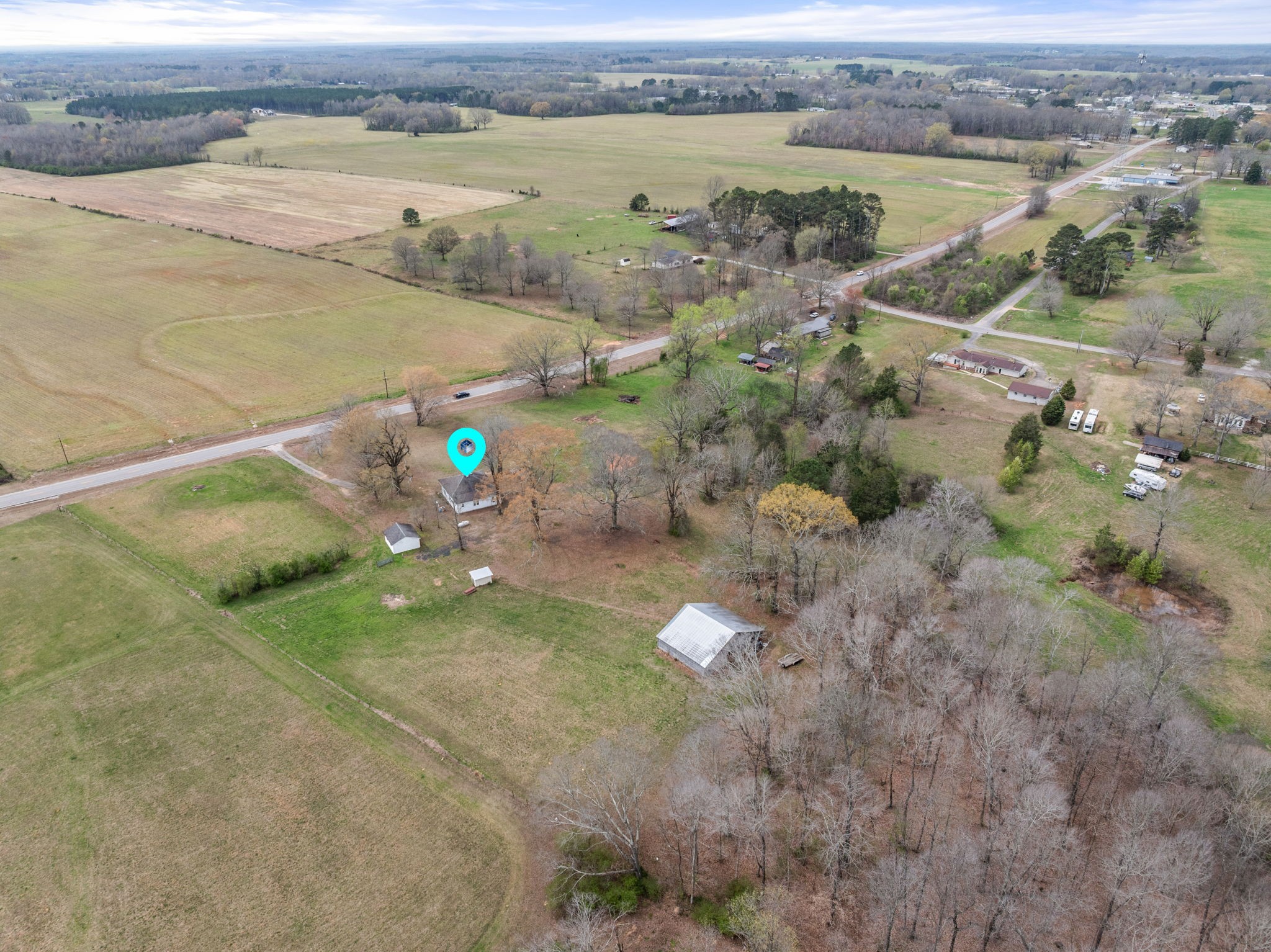 11051 Highway 64 Lexington, AL 35648 - Photo 43 of 44 an aerial view of a houses with outdoor space