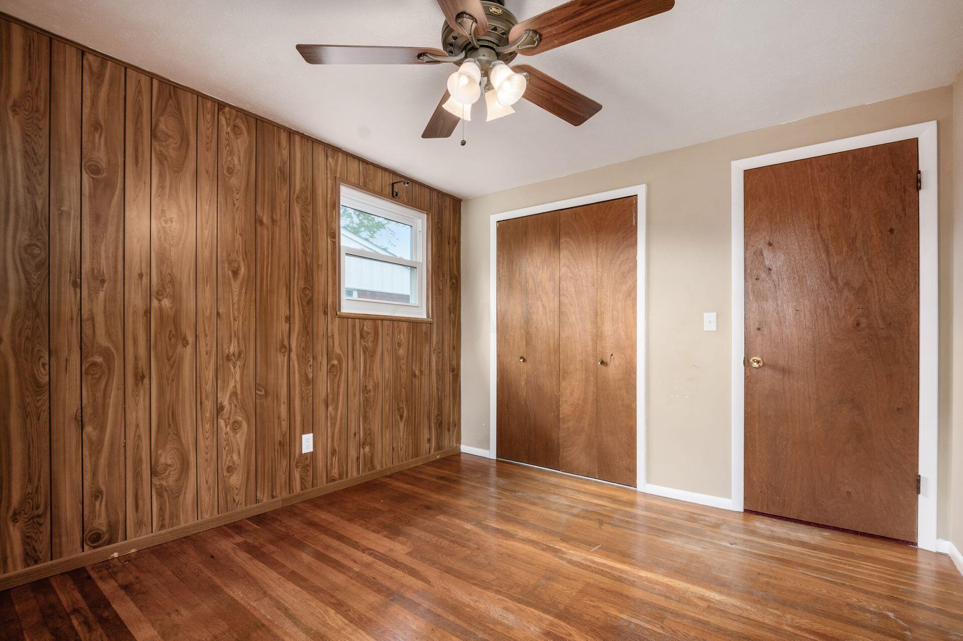 3909 Harwood Road Columbus, OH 43228 - Photo 14 of 22 011_ Rd Columbus OH 43228 USA
