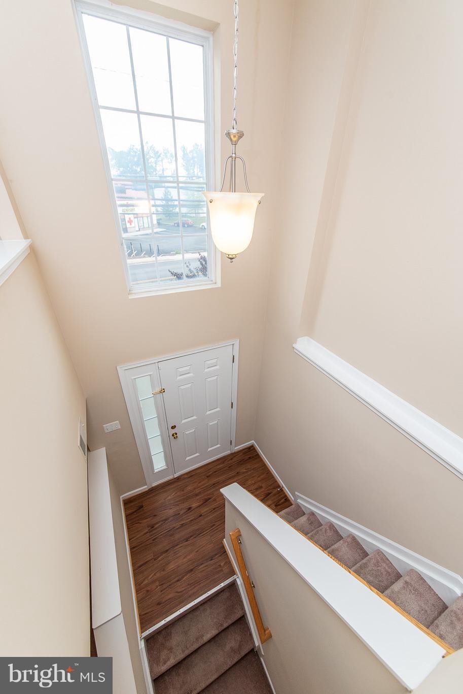 895 Middle River Road Middle River, MD 21220 - Photo 2 of 30 Entryway