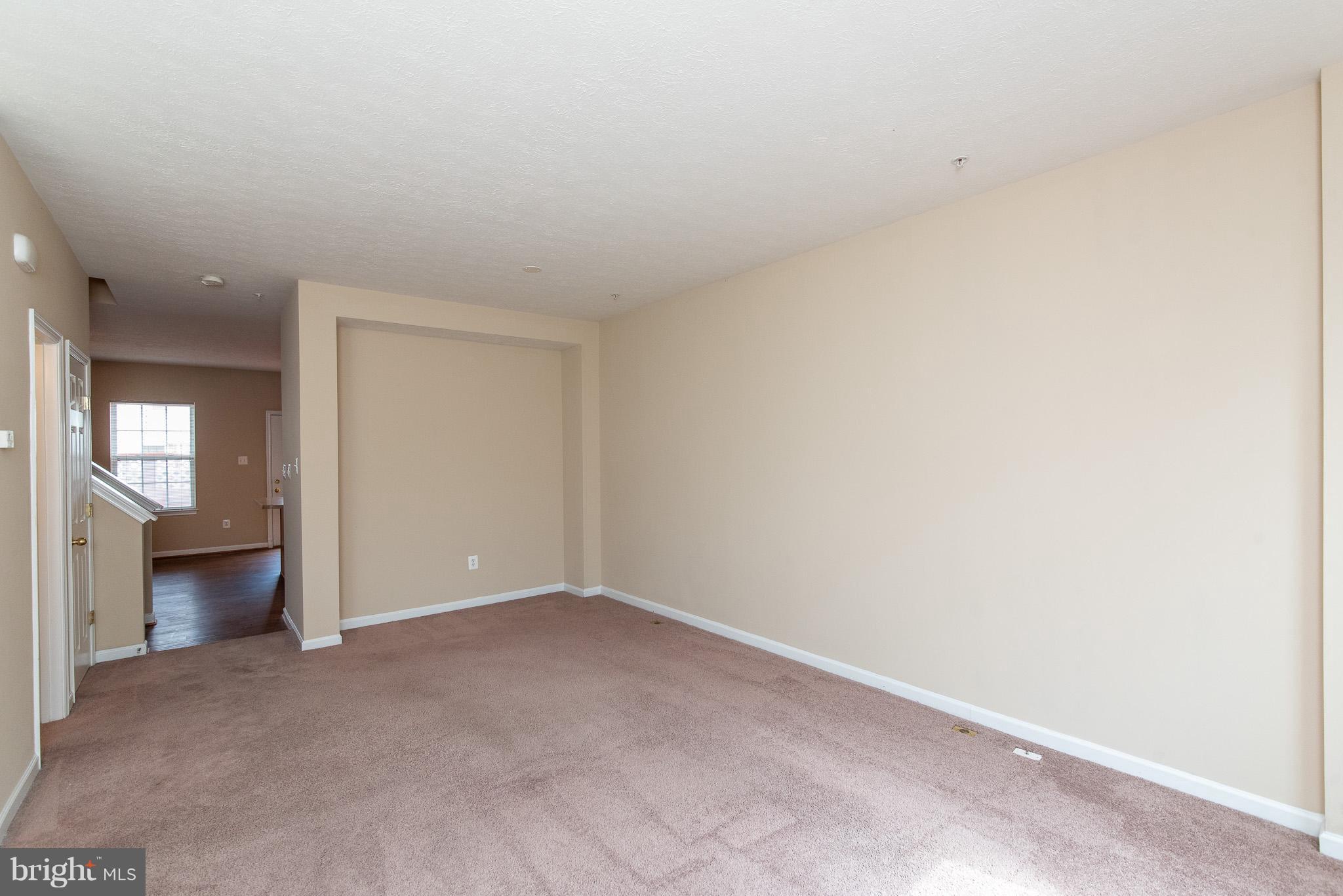 895 Middle River Road Middle River, MD 21220 - Photo 10 of 30 Living Room