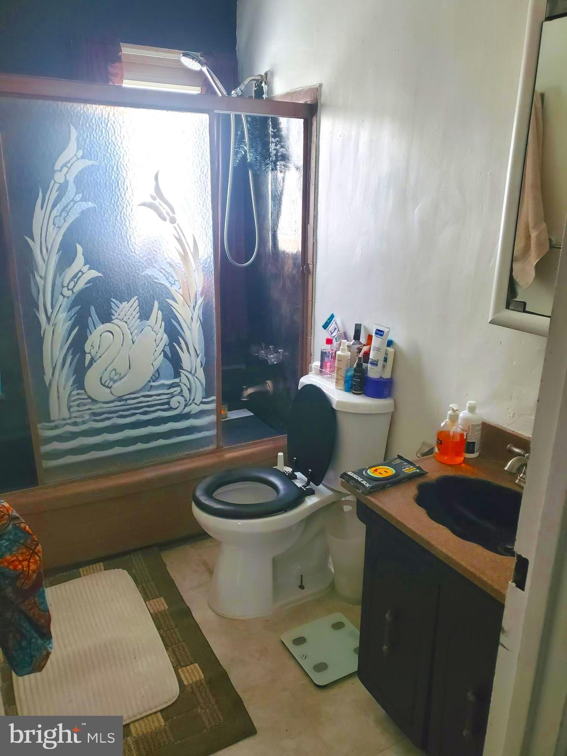 16 Bittersweet Road Trenton, NJ 08638 - Photo 7 of 7 Full Bath on 1st Fl.