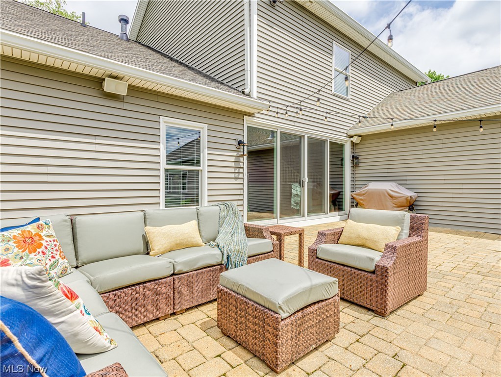Paver Patio perfect for Entertaining