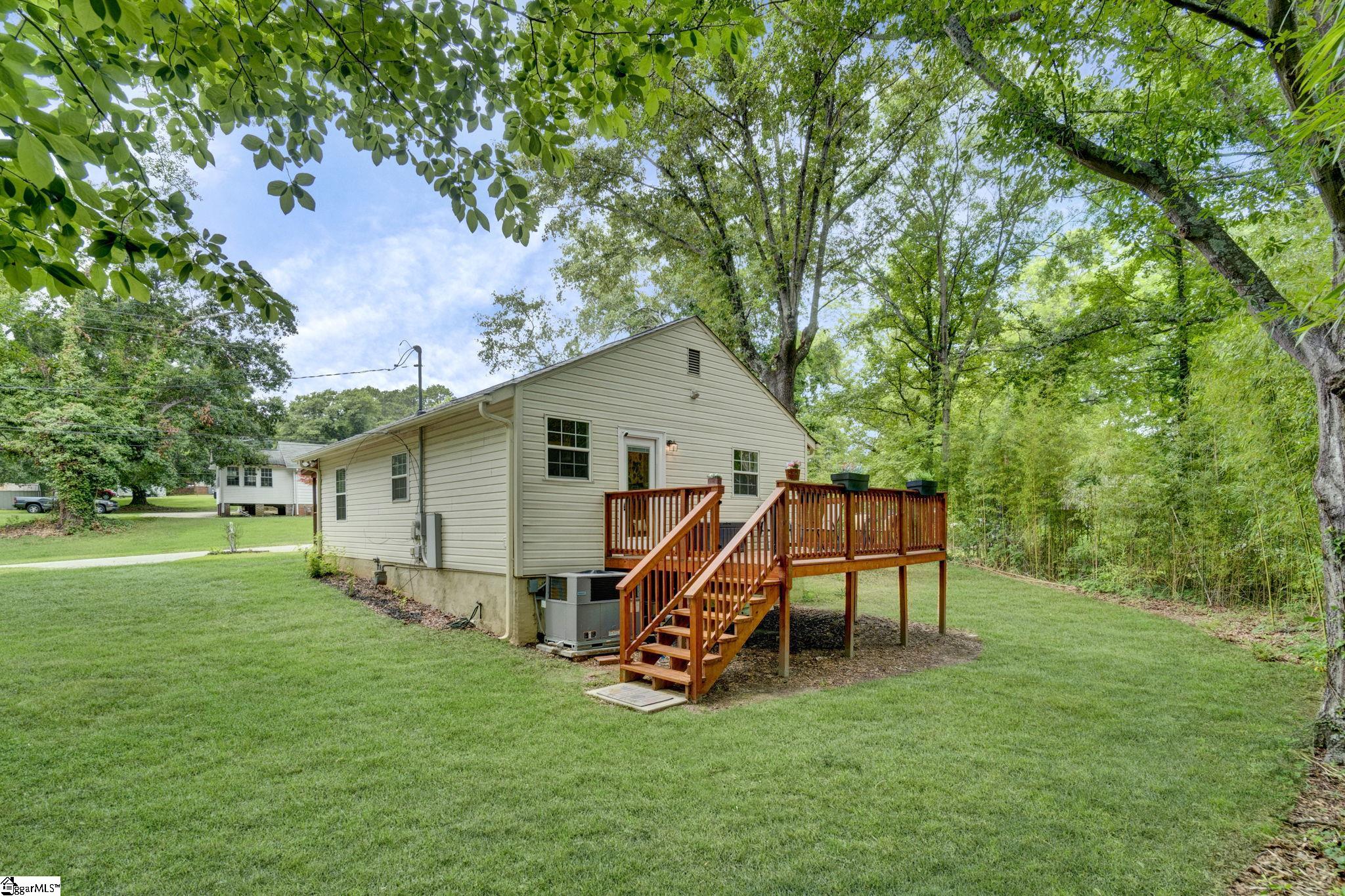 301 South E Street Easley, SC 29640 - Photo 46 of 49