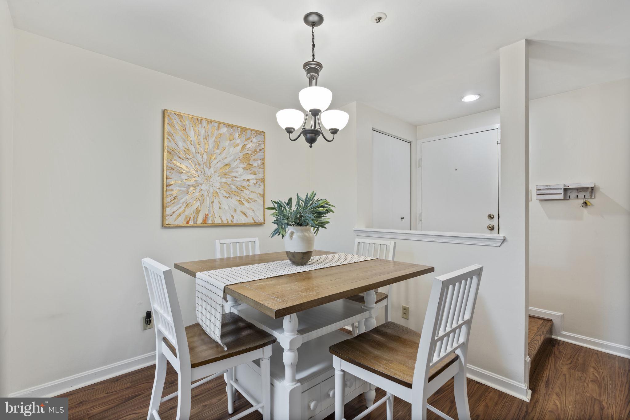 4910 Columbia Road, Unit 1 118 Columbia, MD 21044 - Photo 6 of 35 Dining Room