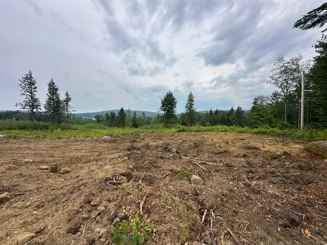 $139,900 | 29 Map Road, Wilton, ME 04294