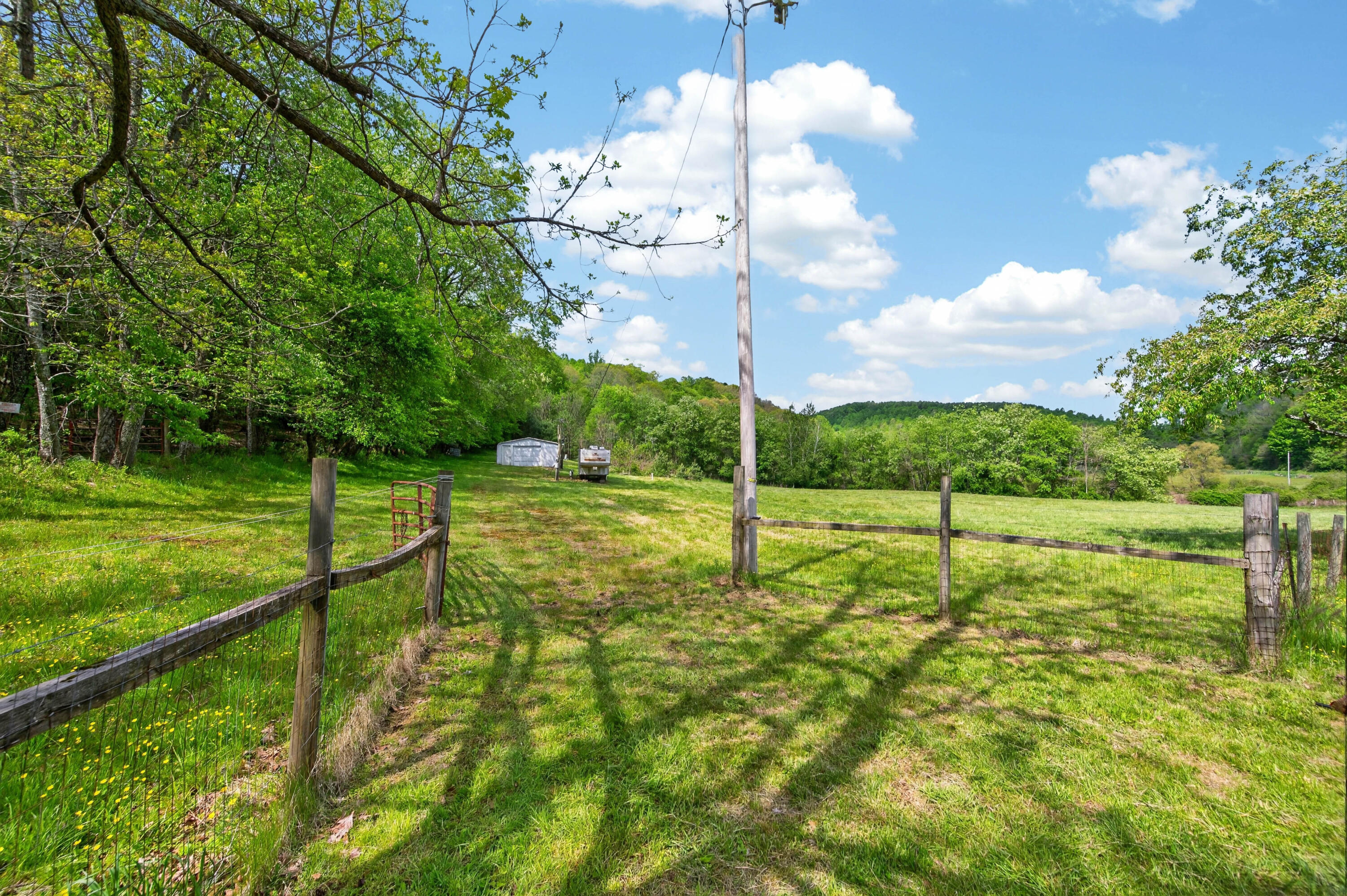 1866 Buffalo Mountain Road Southwest Willis, VA 24380 - Photo 7 of 45 willis-25