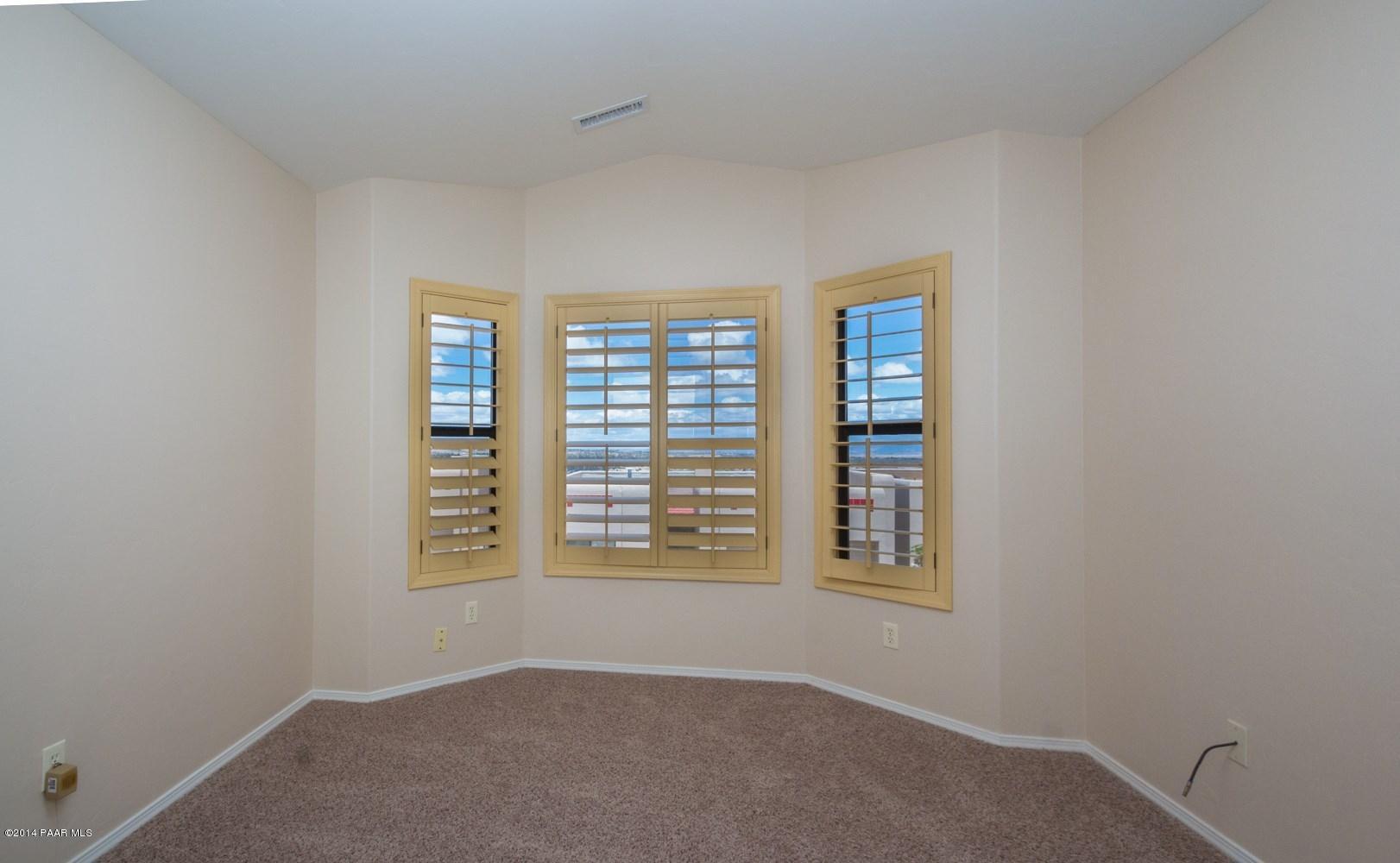 2704 College Heights Road Prescott, AZ 86301 - Photo 13 of 17 011_Guest Bedroom 1