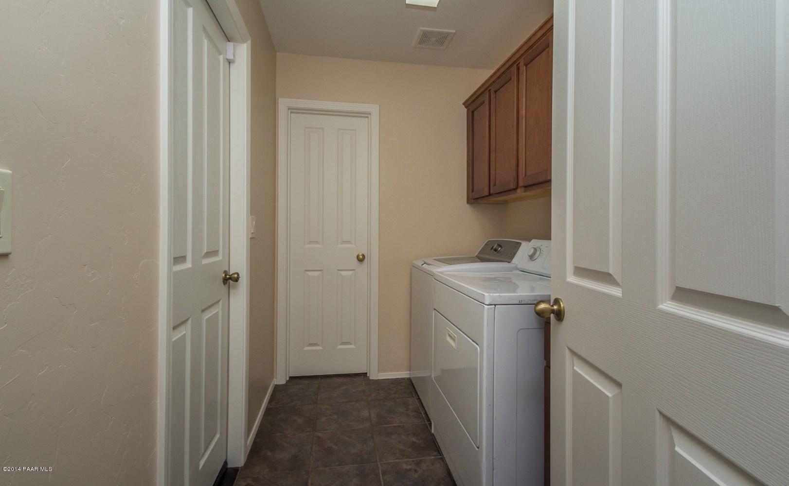 2704 College Heights Road Prescott, AZ 86301 - Photo 15 of 17 014_Laundry Room