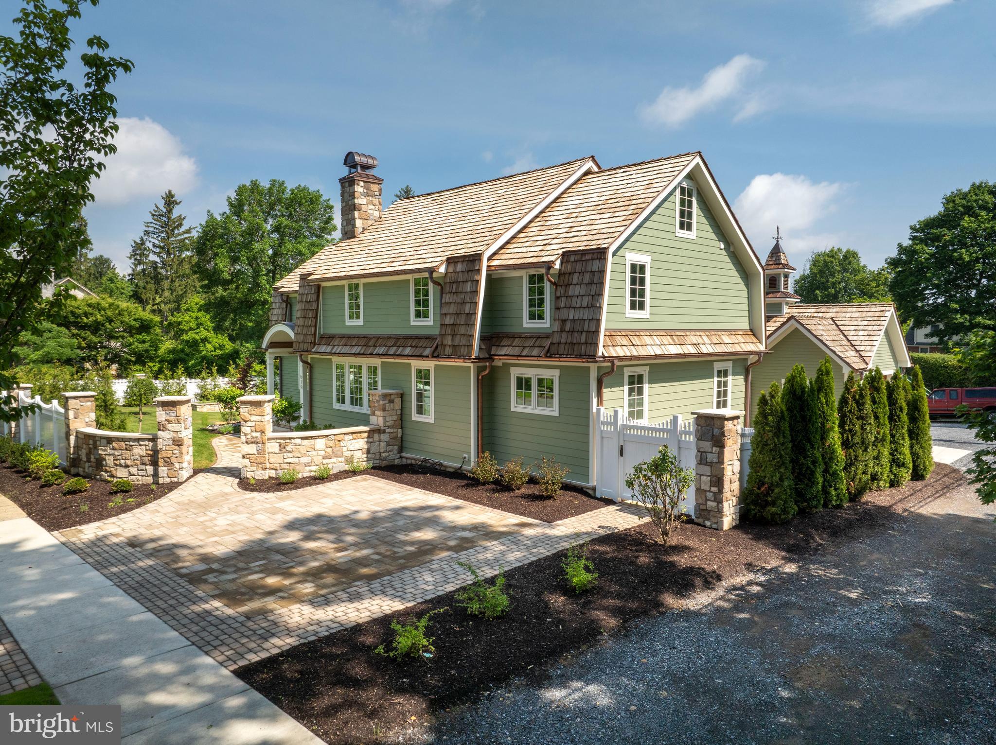 619 McKee Street State College, PA 16803 - Photo 3 of 101 a front view of a house with a yard