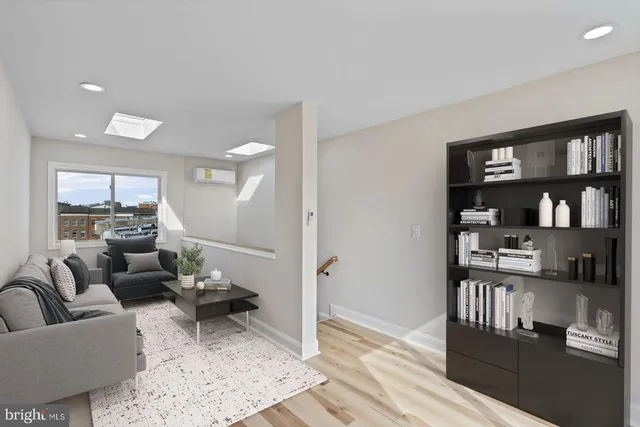 $5,750 | 919 Stiles Street, Baltimore, MD 21202