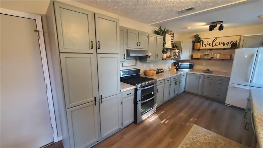 210 Rolling Ridge Road Shelbyville, IN 46176 - Photo 11 of 19
