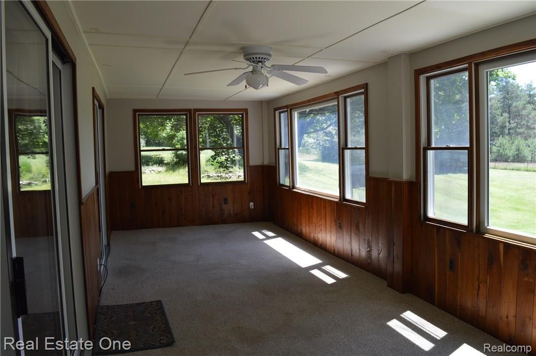 2220 North Tipsico Lake Road Highland, MI 48357 - Photo 32 of 91 DSC_0087.JPG