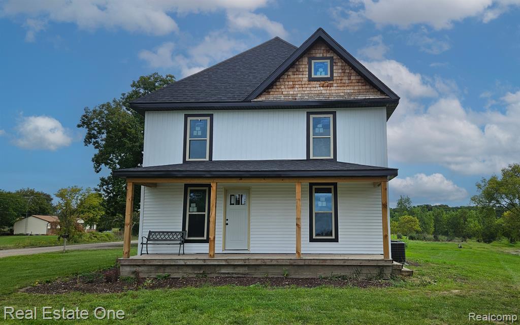 12007 Seymour Road Gaines, MI 48436 - Photo 1 of 47
