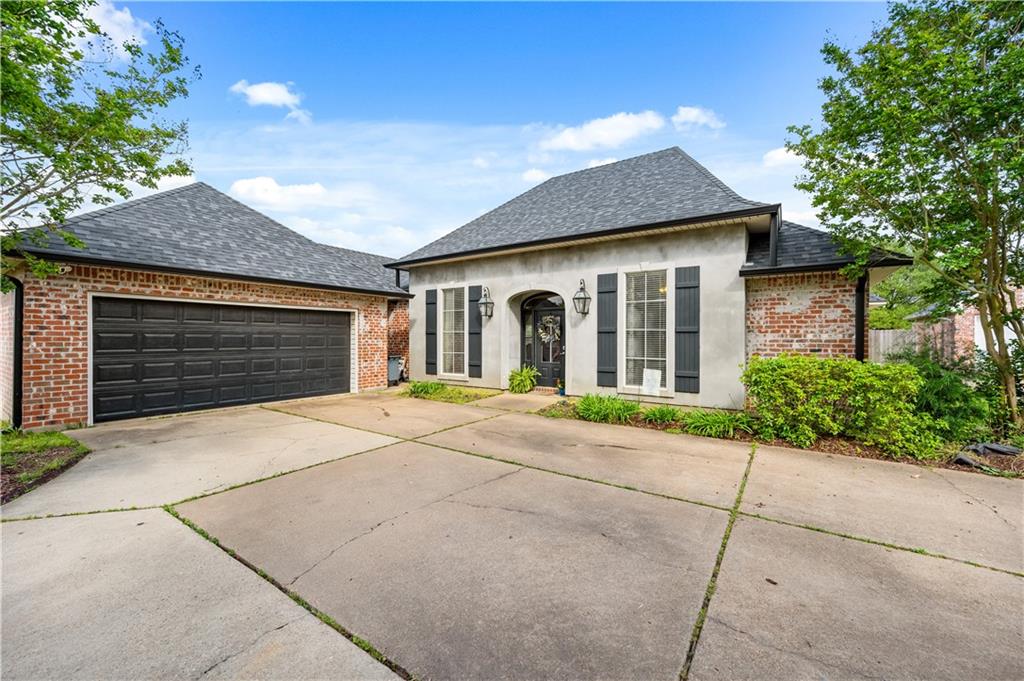 5275 Rue Maria Alexandria, LA 71303 - Photo 1 of 29 Gallery Image 1