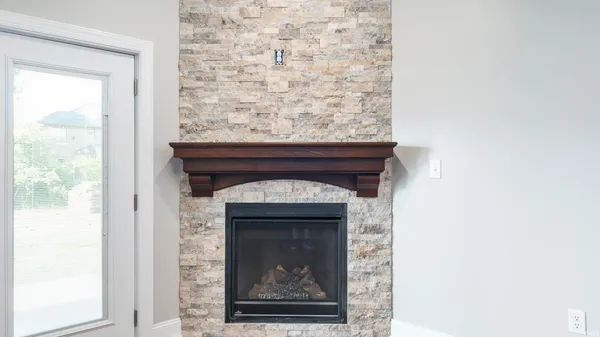 $250,000 | 405 West Washington Street, Winchester, IN 47394