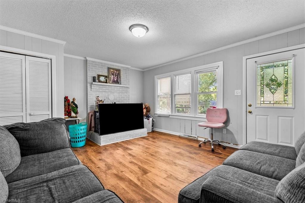 803 Buckner Street Graham, NC 27253 - Photo 5 of 30